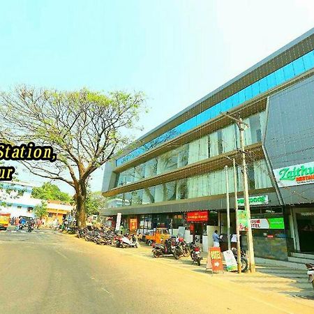 Tirur Tourist Home Exteriör bild
